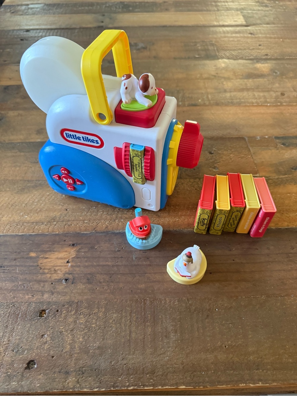Little Tikes Colorful Blue, White & Yellow Toy Camera with Removable Figures